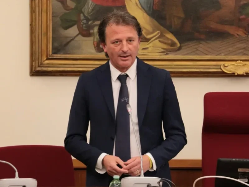 Ricordo ancora che gli Idonei 2020 erano in tutto tra i 25 e i 30mila: questo significa che ne restano ancora tra i 22mila e i 27mila senza lavoro
